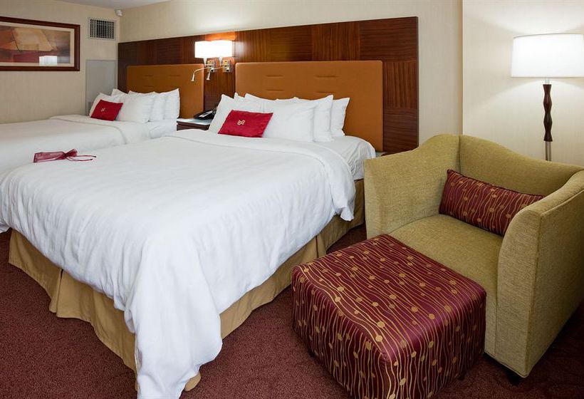 Hotel Crowne Plaza Milwaukee West  | Wauwatosa | Wisconsin | United States 11