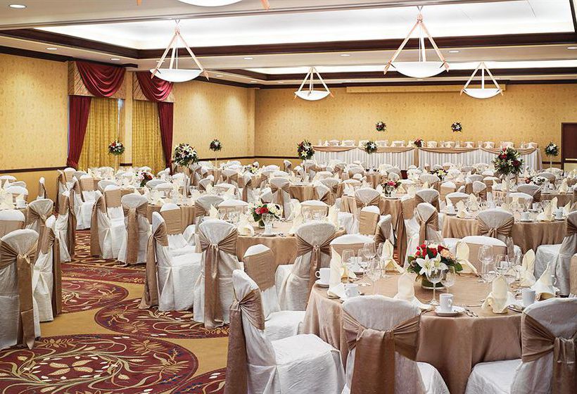 Hotel Crowne Plaza Milwaukee West  | Wauwatosa | Wisconsin | United States 13