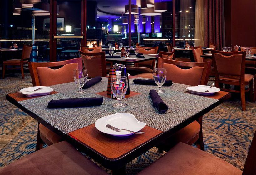 Hotel Crowne Plaza Milwaukee West  | Wauwatosa | Wisconsin | United States 19