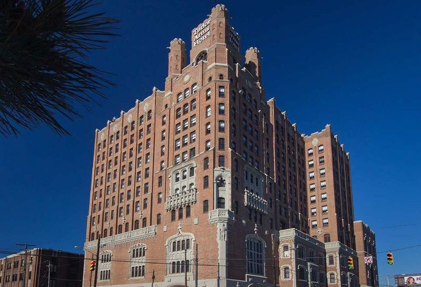 Doubletree By Hilton The Tudor Arms Hotel Cleveland