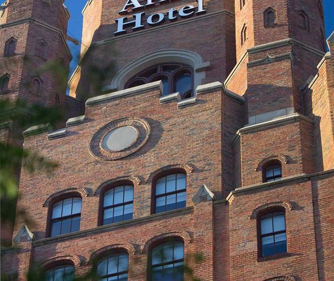 Doubletree By Hilton The Tudor Arms Hotel  | Cleveland | Ohio | United States 3