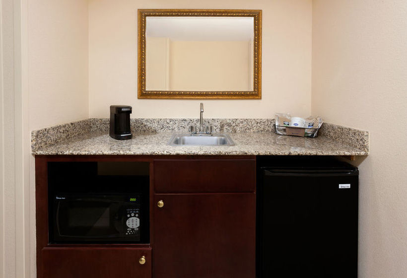 Hotel Hampton Inn & Suites Manchester  | Manchester | Connecticut | United States 14