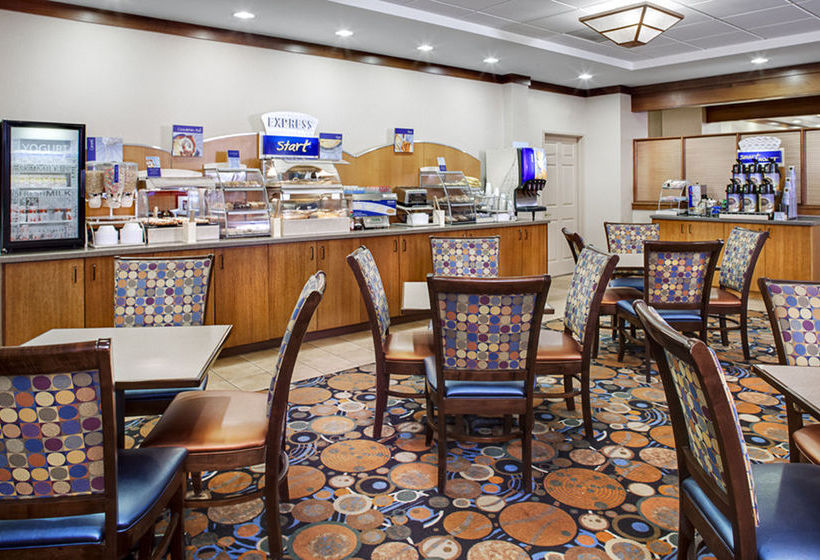 Hotel Holiday Inn Express Coralville  | Coralville | Iowa | United States 14