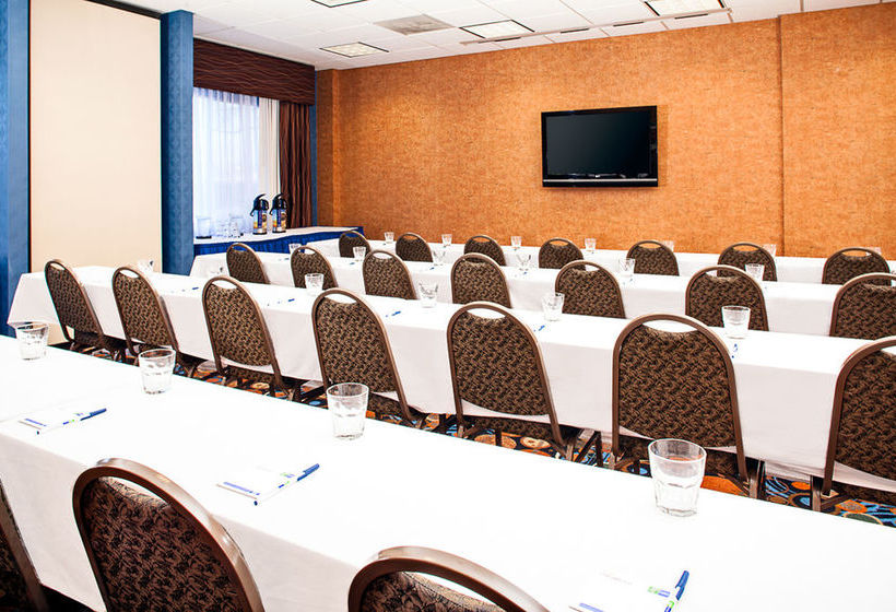 Hotel Holiday Inn Express Coralville  | Coralville | Iowa | United States 16