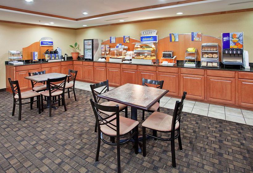 Hotel Holiday Inn Express El Dorado 