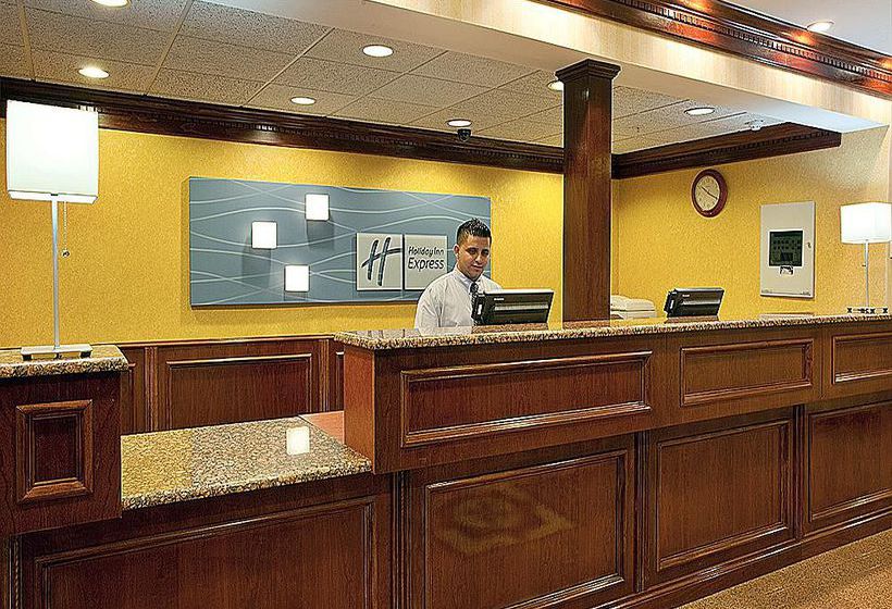 Hotel Holiday Inn Express Wixom  | Wixom | Michigan | United States 2