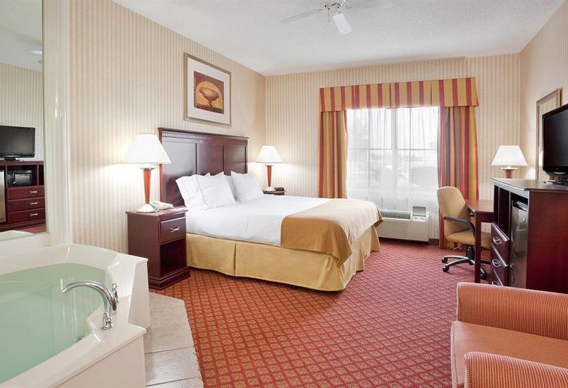 Hotel Holiday Inn Express Wixom  | Wixom | Michigan | United States 3