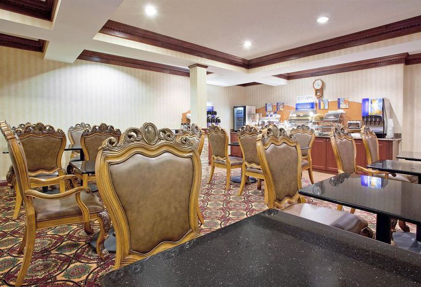 Hotel Holiday Inn Express Wixom  | Wixom | Michigan | United States 4