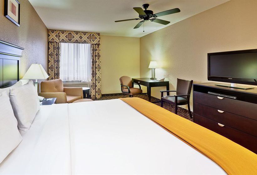 Hotel Holiday Inn Express & Suites Clinton  | Clinton | Mississippi | United States 20