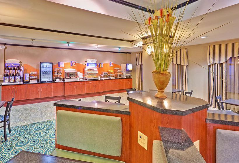 Hotel Holiday Inn Express & Suites Clinton  | Clinton | Mississippi | United States 7