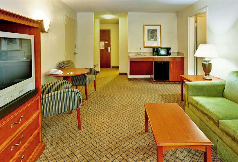 Hotel Holiday Inn Express Suites Jackson Flowood  | Flowood | Mississippi | United States 17