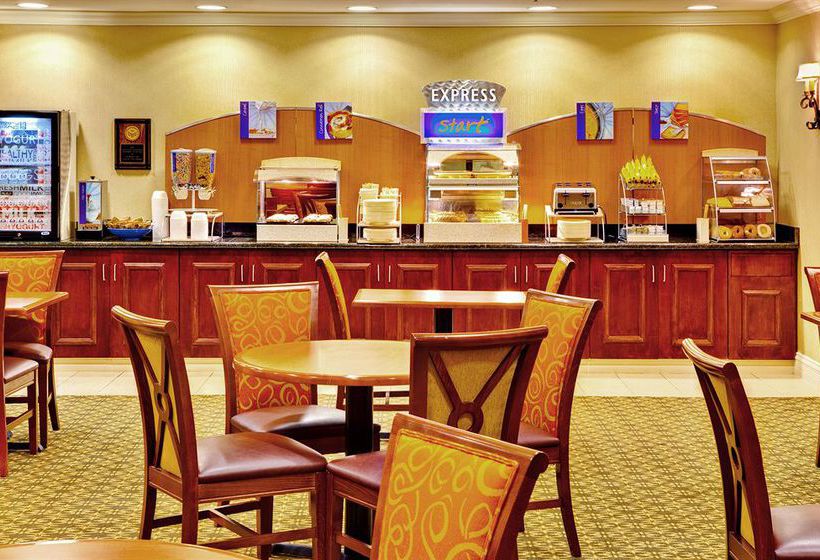 Hotel Holiday Inn Express Suites Jackson Flowood  | Flowood | Mississippi | United States 6