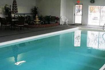 Hotel Chateau Inn & Suites Cuba  | Cuba | Missouri | United States 4