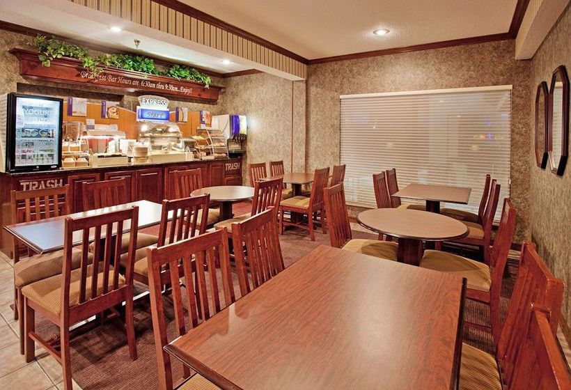 Hotel Holiday Inn Express Osage Beach  | Osage Beach | Missouri | United States 12
