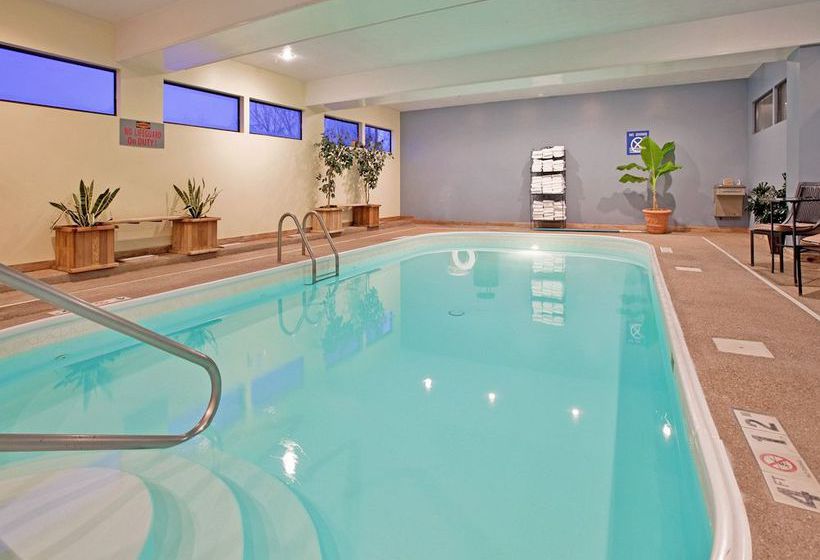 Hotel Holiday Inn Express Osage Beach  | Osage Beach | Missouri | United States 19