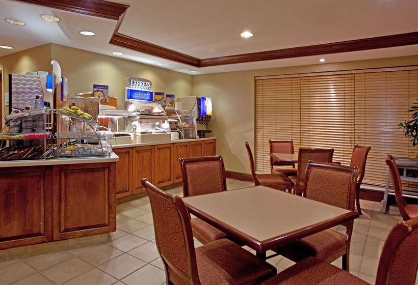 Hotel Holiday Inn Express Chapel Hill  | Chapel Hill | North Carolina | United States 10