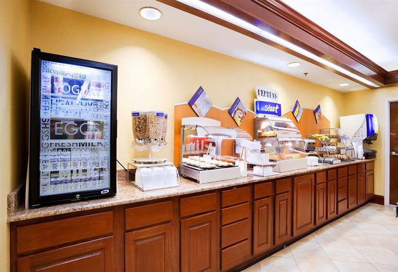 Hotel Holiday Inn Express Durham  | Durham | North Carolina | United States 3