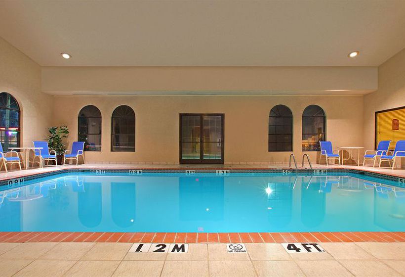 Hotel Holiday Inn Express North Little Rock  | North Little Rock | Arkansas | United States 17