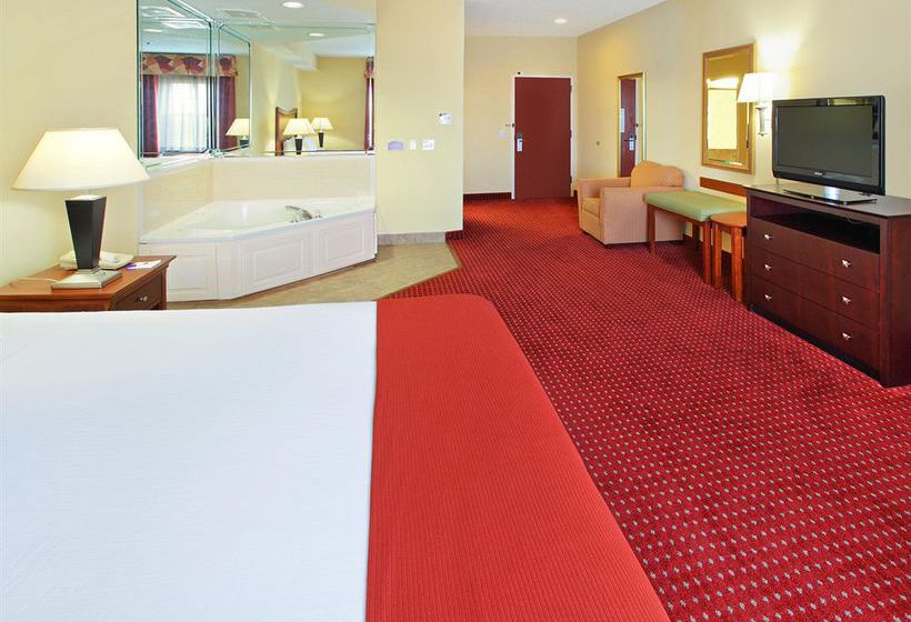 Hotel Holiday Inn Express North Little Rock  | North Little Rock | Arkansas | United States 5