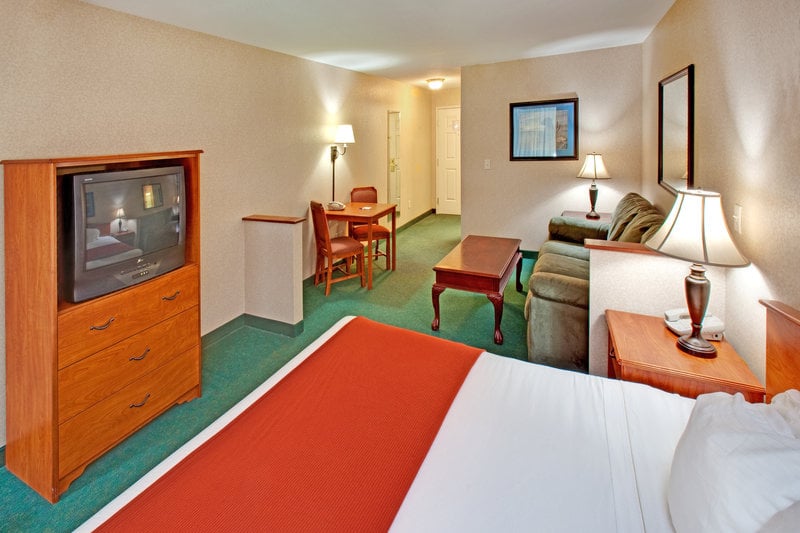 Hotel Holiday Inn Express & Suites Dickinson  | Dickinson | North Dakota | United States 13