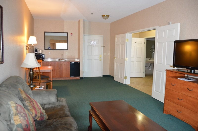 Hotel Holiday Inn Express & Suites Dickinson  | Dickinson | North Dakota | United States 2