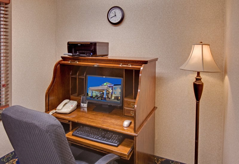 Hotel Holiday Inn Express & Suites Dickinson  | Dickinson | North Dakota | United States 4