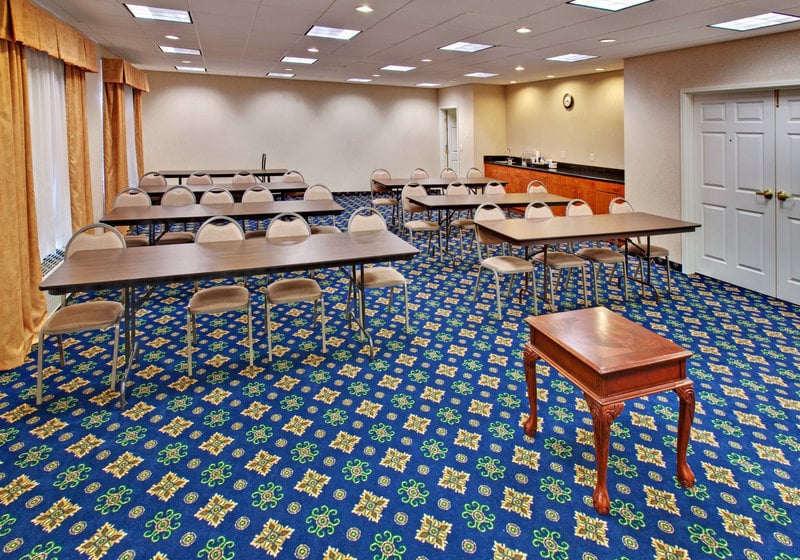 Hotel Holiday Inn Express & Suites Dickinson  | Dickinson | North Dakota | United States 5