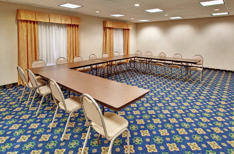 Hotel Holiday Inn Express & Suites Dickinson  | Dickinson | North Dakota | United States 8