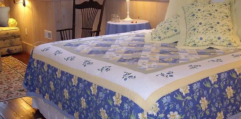 Hotel Isaiah Jones Homestead Bed & Breakfast  | Sandwich | Massachusetts | United States 3