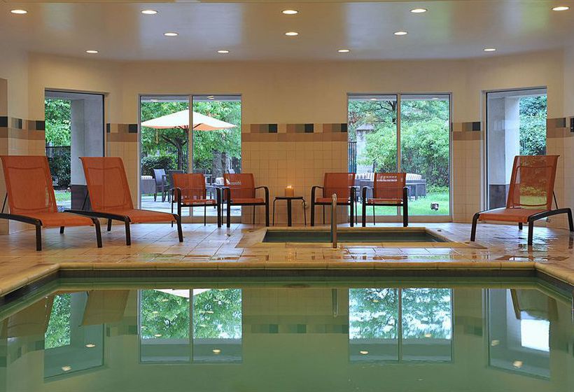 Hotel Courtyard Edison Woodbridge  | Edison | New Jersey | United States 12