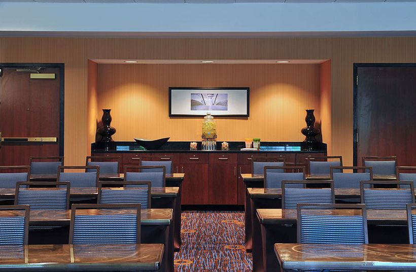 Hotel Courtyard Edison Woodbridge  | Edison | New Jersey | United States 14