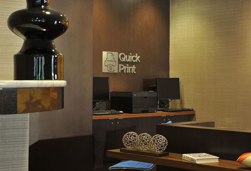 Hotel Courtyard Edison Woodbridge  | Edison | New Jersey | United States 18