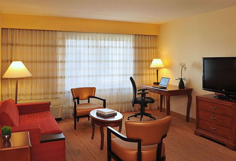Hotel Courtyard Edison Woodbridge  | Edison | New Jersey | United States 3