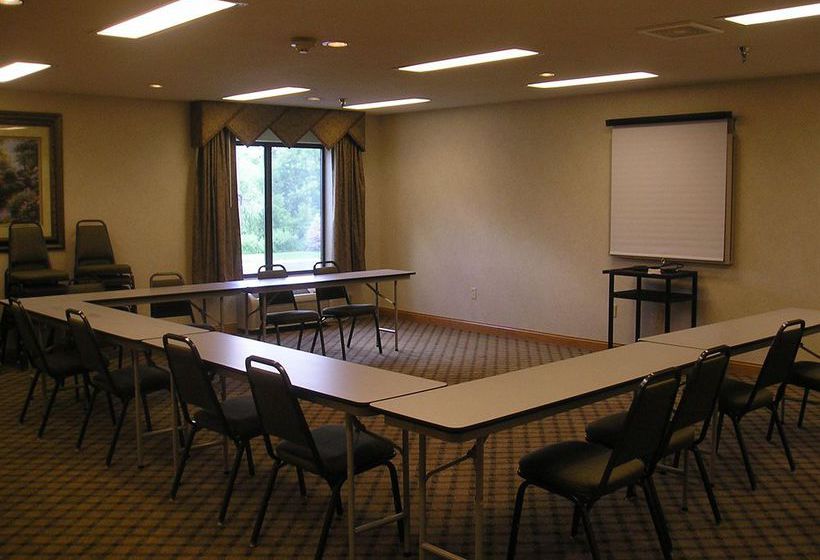 Holiday Inn Express Hotel Elkhart South  | Elkhart | Indiana | United States 12