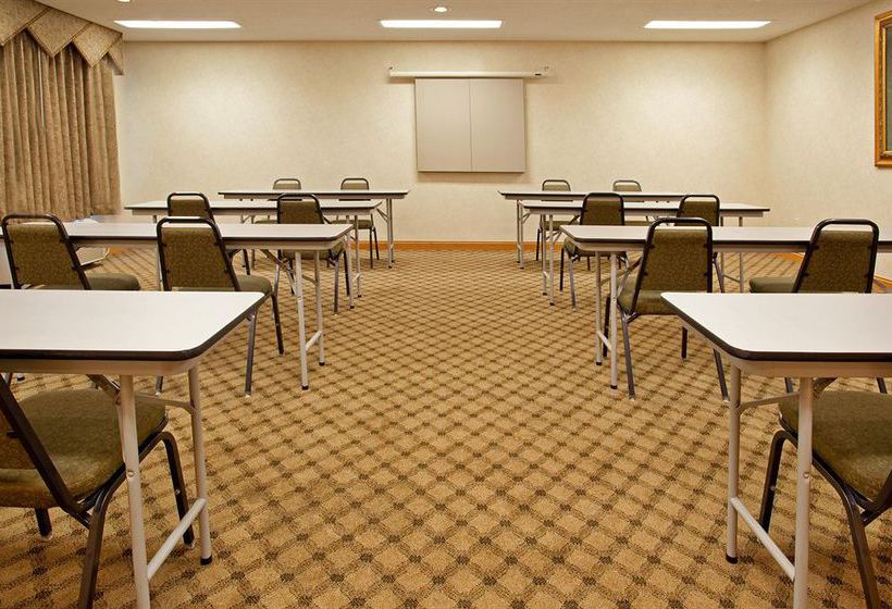 Holiday Inn Express Hotel Elkhart South  | Elkhart | Indiana | United States 16