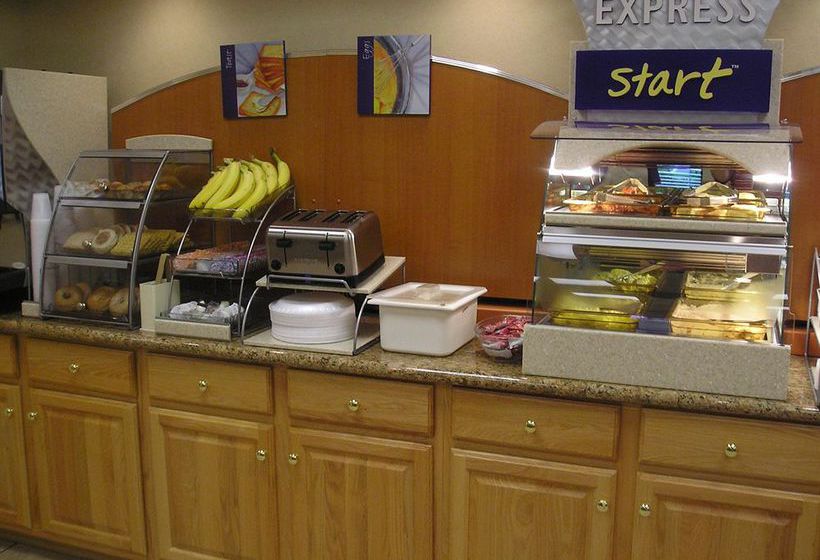 Holiday Inn Express Hotel Elkhart South  | Elkhart | Indiana | United States 19