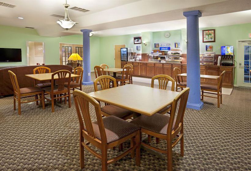 Holiday Inn Express Hotel & Suites Elgin 