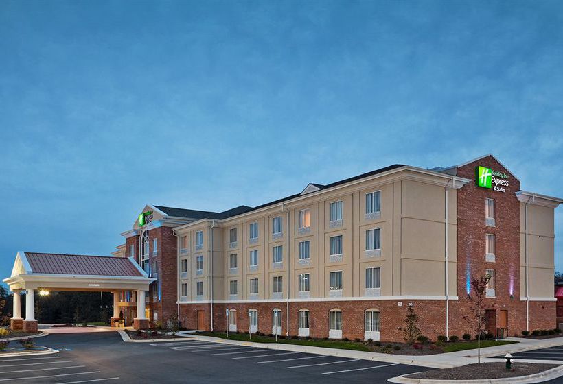 Holiday Inn Express Hotel & Suites Greensboro - Airport Area  | Greensboro | North Carolina | United States 11