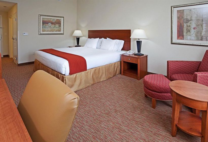 Holiday Inn Express Hotel & Suites Greensboro - Airport Area  | Greensboro | North Carolina | United States 3