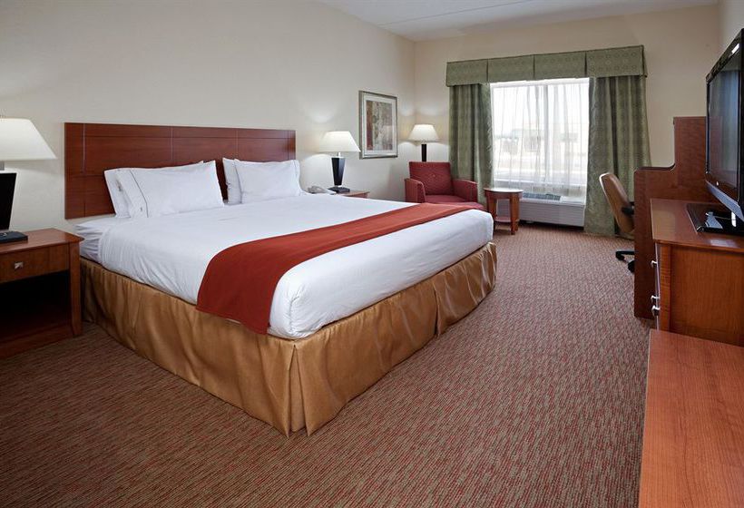 Holiday Inn Express Hotel & Suites Greensboro - Airport Area  | Greensboro | North Carolina | United States 4