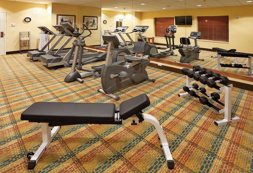 Holiday Inn Express Hotel & Suites Greensboro - Airport Area  | Greensboro | North Carolina | United States 6