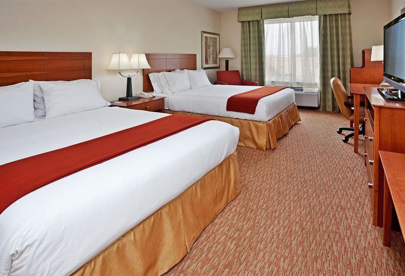 Holiday Inn Express Hotel & Suites Greensboro - Airport Area  | Greensboro | North Carolina | United States 9