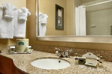 Hotel Wingate By Wyndham Lancaster Pa Dutch Country  | Lancaster | Pennsylvania | United States 5