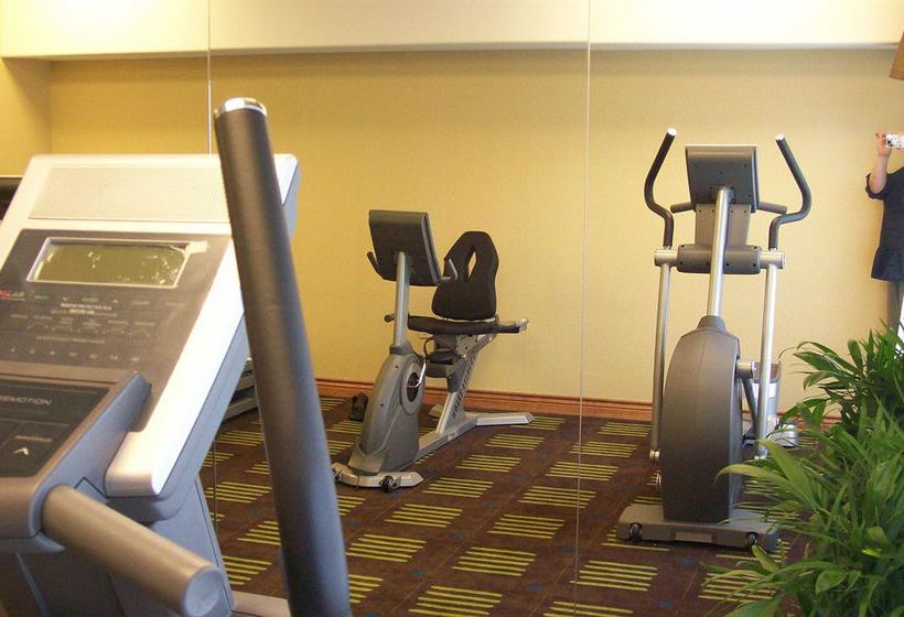 Holiday Inn Express Hotel & Suites Kansas City Sports Complex  | Kansas City | Missouri | United States 5