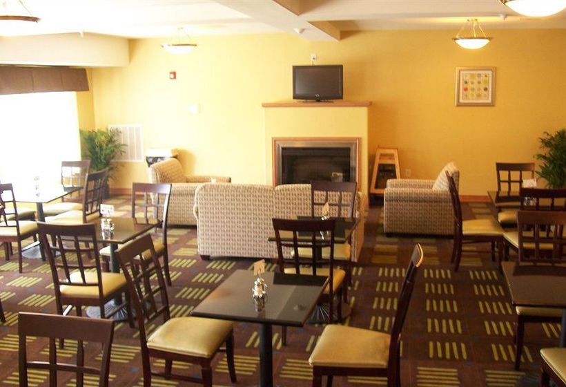 Holiday Inn Express Hotel & Suites Kansas City Sports Complex  | Kansas City | Missouri | United States 6