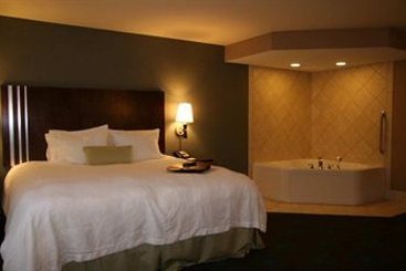 Hotel Hampton Inn Suites Grafton  | Grafton | Wisconsin | United States 13