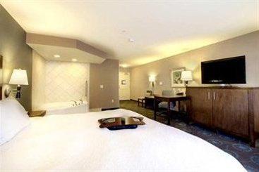 Hotel Hampton Inn Suites Grafton  | Grafton | Wisconsin | United States 9