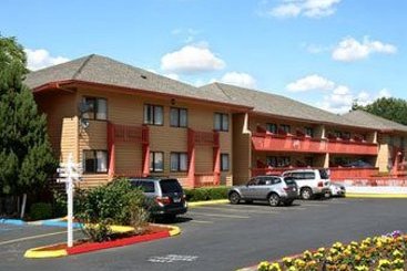 Hotel Howard Johnson Portland Airport