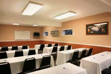 Hotel Howard Johnson Portland Airport  | Portland | Oregon | United States 6