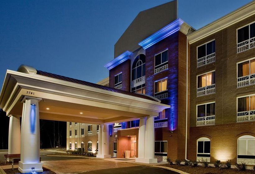 Holiday Inn Express Hotel & Suites Raleigh Southwest  | Raleigh | North Carolina | United States 11